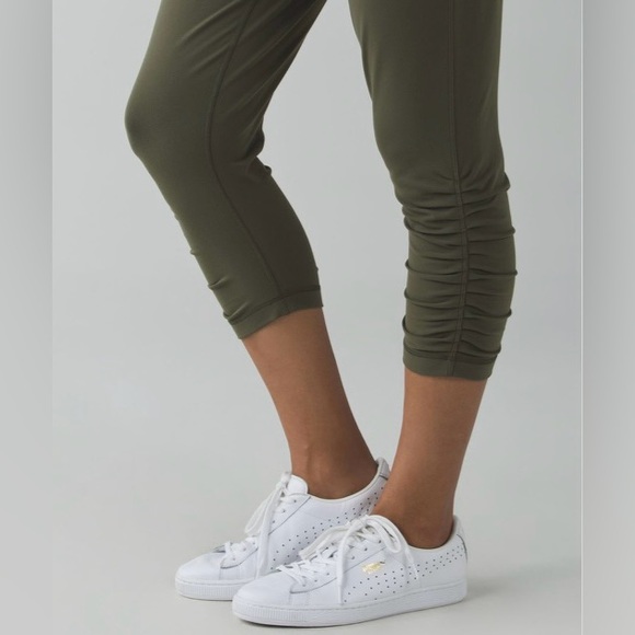 Lululemon Sunset Salutation Crop - Picture 5 of 13